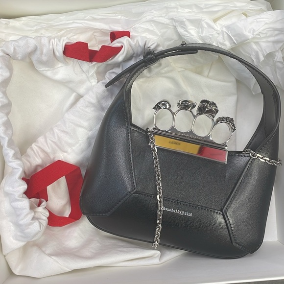 Alexander McQueen Black Leather Knuckle Clutch - Picture 3 of 7